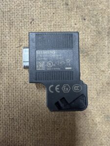 Siemens 6ES7972-0BA42-0XA0 Busstecker | Drago SMD Maschinen GmbH, Ihr Partner für den Ankauf und Verkauf von Maschinen, Zubehör und Ersatzteilen.