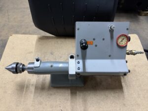 Pneumatischer Reitstock Schaublin 102 | Drago SMD GmbH, Ihr Partner für den Ankauf und Verkauf von Gebrauchtmaschinen.